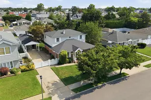 3573 Wyanet St, Seaford, NY 11783 - Photo 36