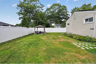 50 Lantern Street, Huntington, NY 11743 - Photo 4