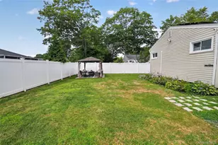 50 Lantern St, Huntington, NY 11743 - Photo 4
