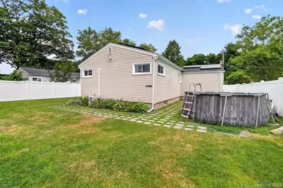 50 Lantern Street, Huntington, NY 11743 - Photo 6