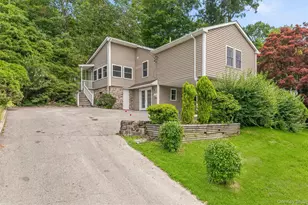 4 Narcissus Dr, Lincolndale, NY 10541 - Photo 2