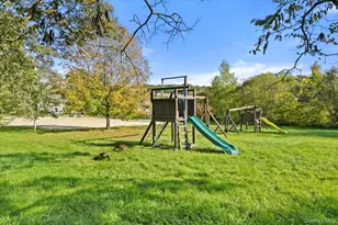 4 Narcissus Dr, Lincolndale, NY 10541 - Photo 36