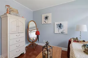 109 Doncaster Rd, Malverne, NY 11565 - Photo 22