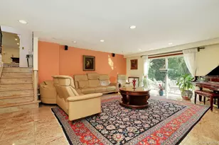 650 Bryant Ave, Roslyn, NY 11576 - Photo 10