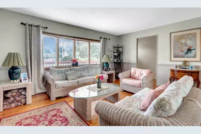 47 Whittier Avenue, North Babylon, NY 11703 - Photo 8