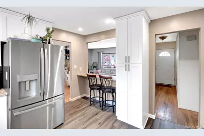 47 Whittier Avenue, North Babylon, NY 11703 - Photo 10