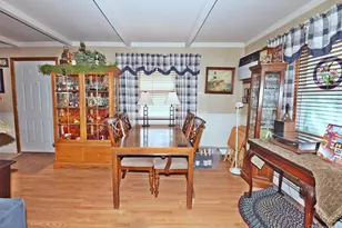 48 Barnyard Ln, Levittown, NY 11756 - Photo 6