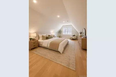 1810 Tomlinson Avenue, Bronx, NY 10461 - Photo 8