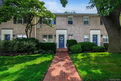 3 N. Lewis Place #3-2.4 B, Rockville Centre, NY 11570 - Photo 1