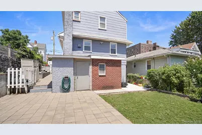 18 Edgewood Avenue, Yonkers, NY 10704 - Photo 26