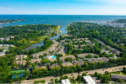 9 Pleasant Lane, Bay Shore, NY 11706 - Photo 22