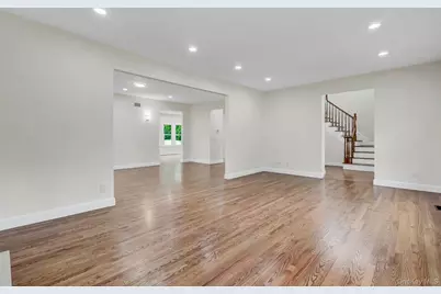 86 George Street, East Hills, NY 11577 - Photo 6