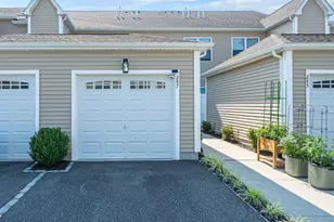 247 Silver Timber Dr, Yaphank, NY 11980 - Photo 18