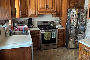 81-14 Margaret Pl, Ridgewood, NY 11385 - Photo 6