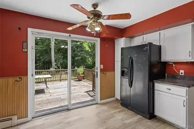 49 Old Town Lane, Huntington, NY 11743 - Photo 14