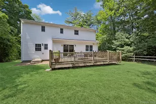 49 Old Town Ln, Huntington, NY 11743 - Photo 4