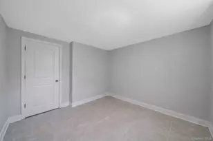 188 Frederick Ave, Roosevelt, NY 11575 - Photo 30