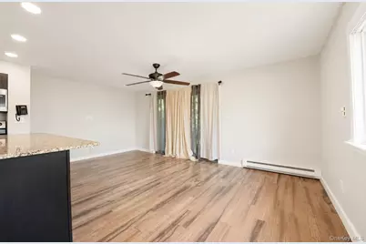 1 Anchorage Way #1501, Freeport, NY 11520 - Photo 4