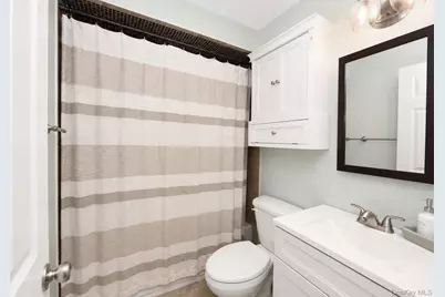 1 Anchorage Way #1501, Freeport, NY 11520 - Photo 10