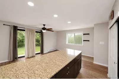 1 Anchorage Way #1501, Freeport, NY 11520 - Photo 6