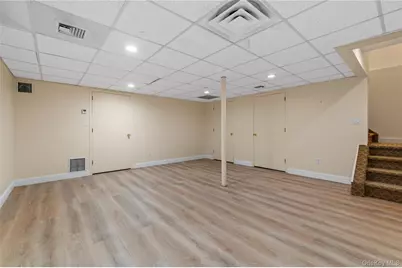 1180 E. Broadway #1, Hewlett, NY 11557 - Photo 20