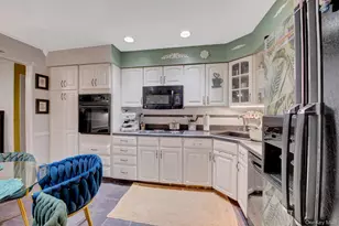 6 Hilton Ct, Huntington, NY 11743 - Photo 8