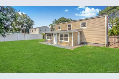 162 State Street, Westbury, NY 11590 - Photo 44