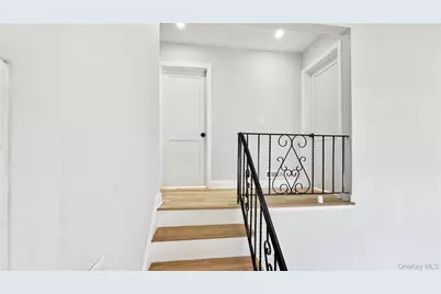 162 State Street, Westbury, NY 11590 - Photo 16