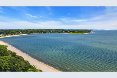 2705 W Creek Avenue, Cutchogue, NY 11935 - Photo 4