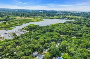 2705 W Creek Ave, Cutchogue, NY 11935 - Photo 30