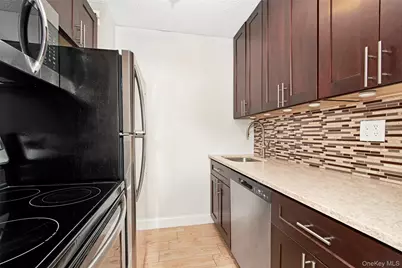 560 Halstead Avenue #2-R, Harrison, NY 10528 - Photo 6