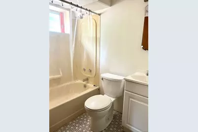 36 Orange Street, Central Islip, NY 11722 - Photo 8