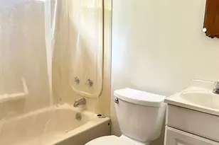 36 Orange St, Central Islip, NY 11722 - Photo 8