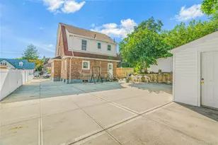 87-47 216th St, Queens Village, NY 11427 - Photo 20