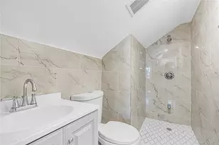 87-47 216th St, Queens Village, NY 11427 - Photo 14