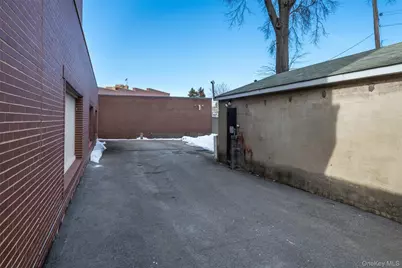 24 5th Avenue, New Rochelle, NY 10801 - Photo 28