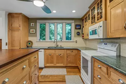99 Lakeside Drive, Katonah, NY 10536 - Photo 12
