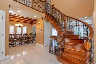 81-03 192nd St, Jamaica, NY 11432 - Photo 2