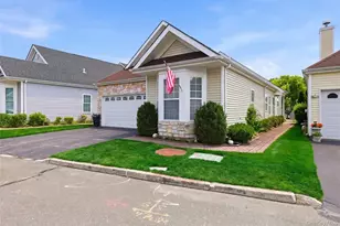 581 Leisure Dr, Ridge, NY 11961 - Photo 2