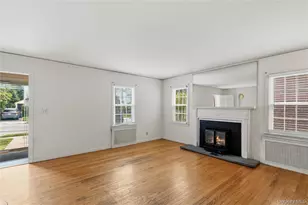 19 Chestnut St, Glen Cove, NY 11542 - Photo 4