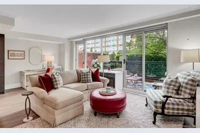111 Cherry Valley Avenue #M18, Garden City, NY 11530 - Photo 12