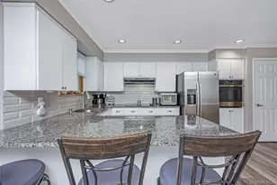 281 Thrift St, Ronkonkoma, NY 11779 - Photo 12