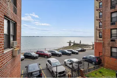 1130 Stadium Avenue #1J, Bronx, NY 10465 - Photo 16