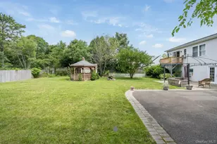 36 Balsam Dr, Medford, NY 11763 - Photo 44