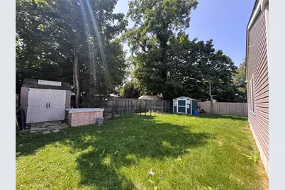 20 Cedar Road E, Mastic Beach, NY 11951 - Photo 14