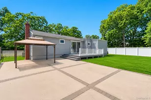 437 Commack Rd, Islip, NY 11751 - Photo 10