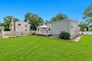 437 Commack Rd, Islip, NY 11751 - Photo 8