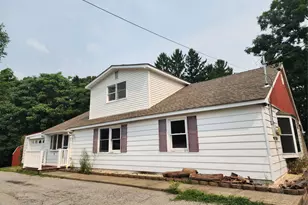 32 Osborne Hill Rd, Wappingers Falls, NY 12590 - Photo 2