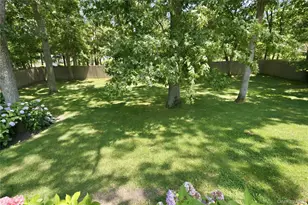 5 Columbine Ave, Hampton Bays, NY 11946 - Photo 20