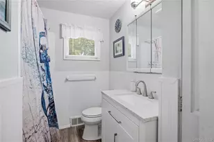 5 Columbine Ave, Hampton Bays, NY 11946 - Photo 14